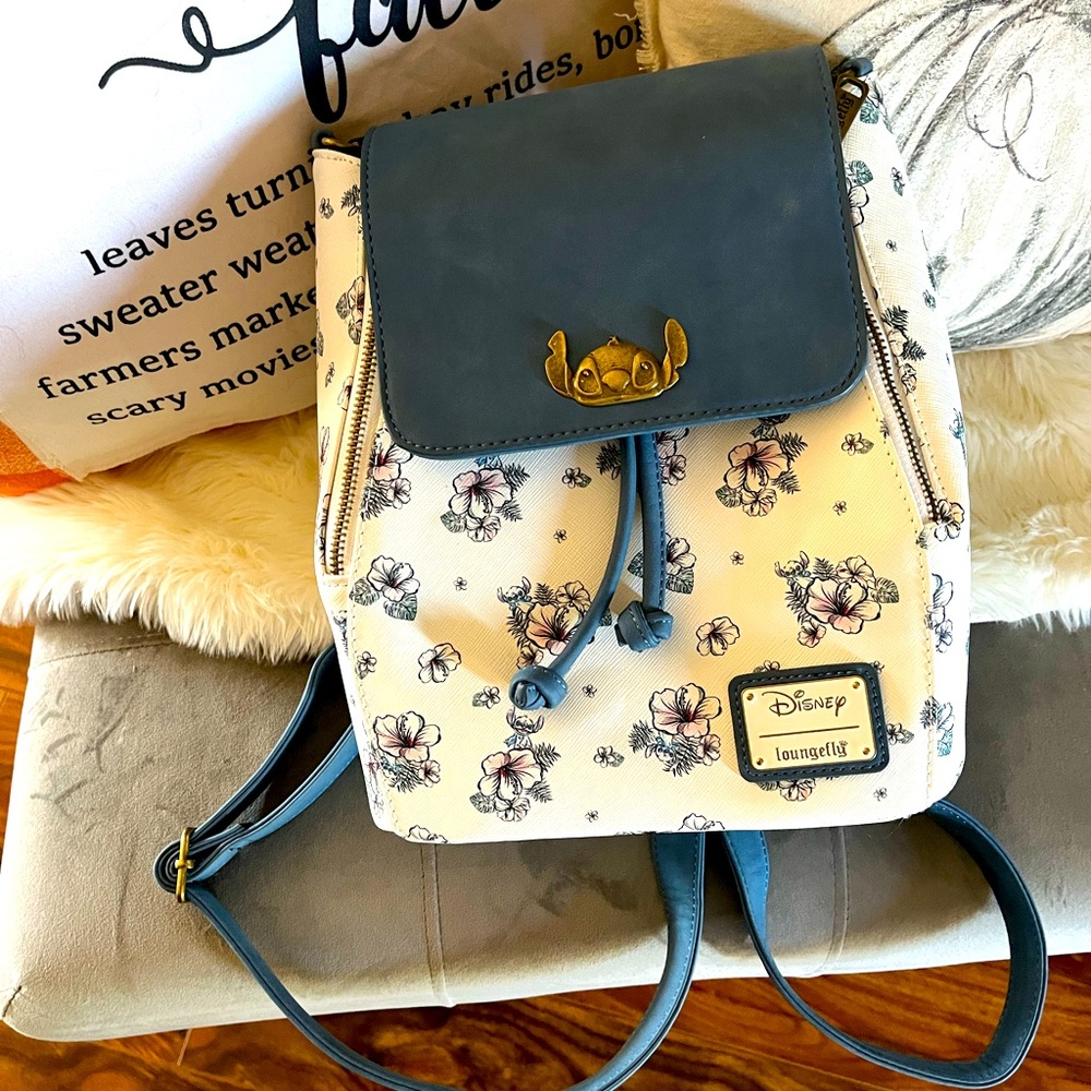 Loungefly Disney Hawaiian Stitch Backpack